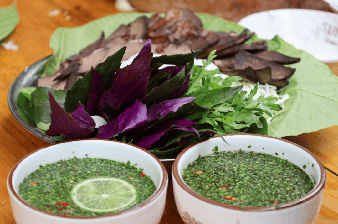 团结奋进】用咖啡串起的民族饮食文化ag真人平台第一游戏【美丽德宏(图5) 团结奋进】用咖啡串起的民族饮食文化ag真人平台第一游戏【美丽德宏(图5)